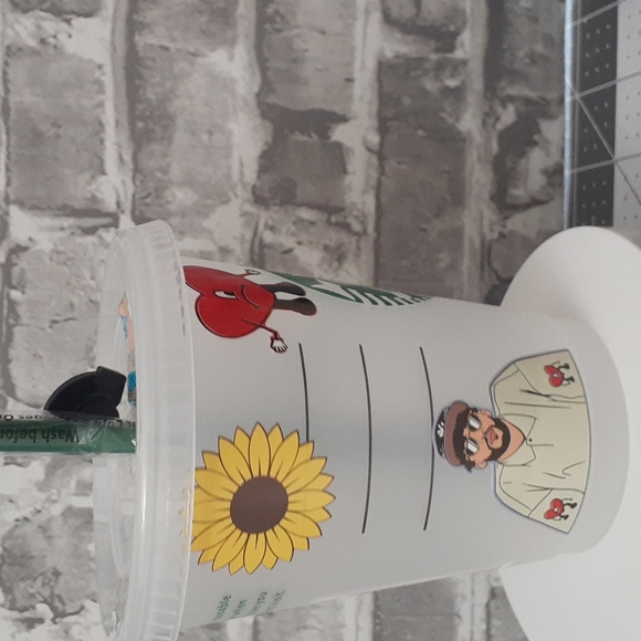 Bad Bunny 16 oz Starbucks cold cup w/ SB green straw & BB crocs charm. - Picture 4 of 7